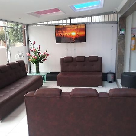 Hotel Zafiro Boutique โบโกตา ภายนอก รูปภาพ