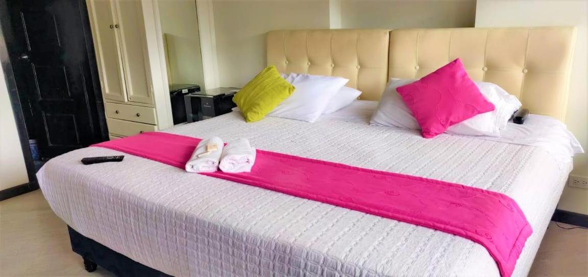 Hotel Zafiro Boutique โบโกตา ภายนอก รูปภาพ